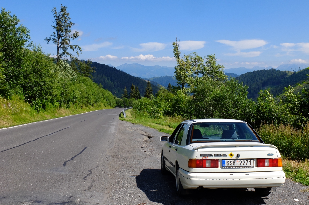 Klesání ze sedla Čertovica a výhled na Vysoké Tatry